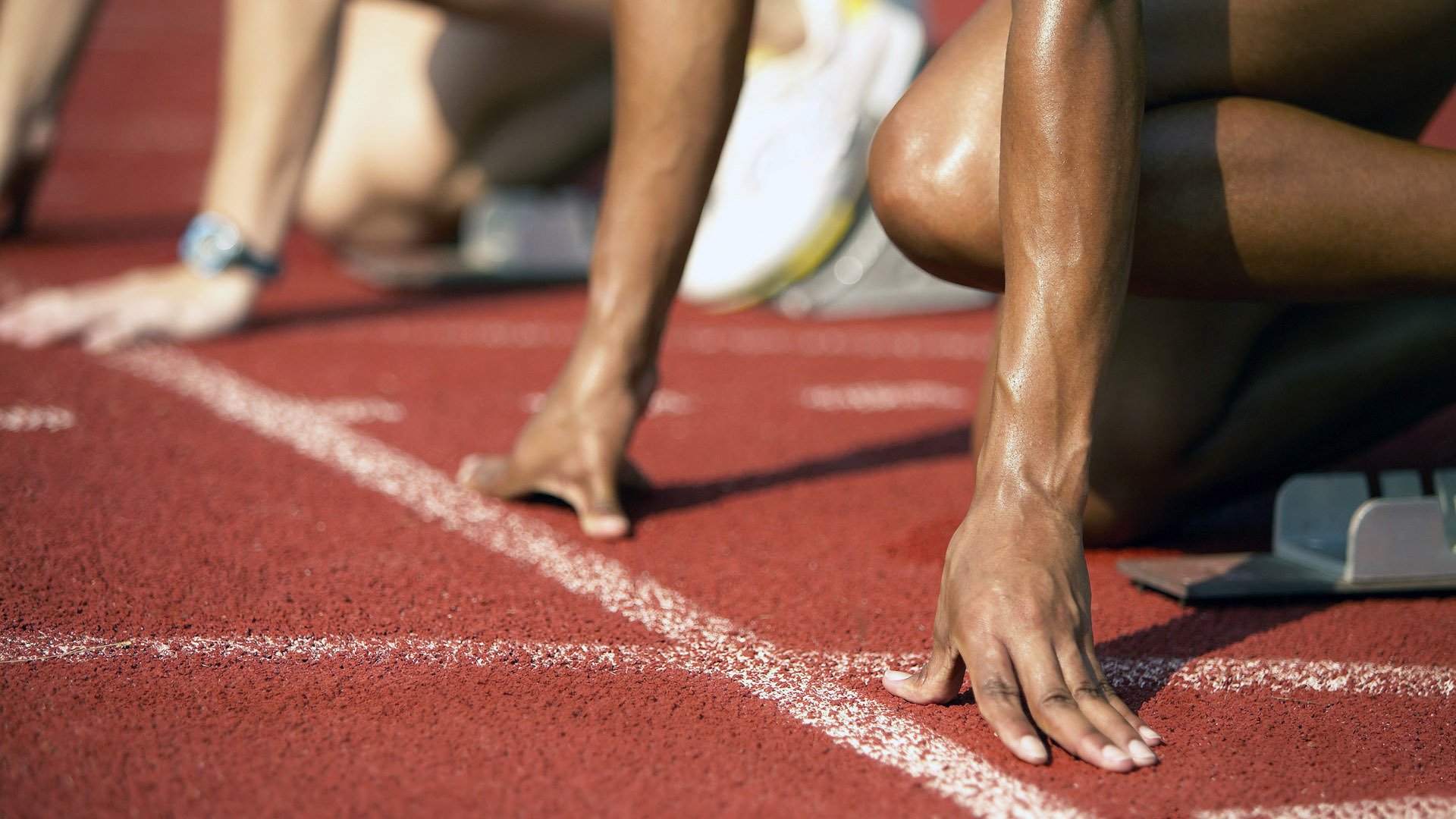 电竞赛场焦点！瑞士队对阵巴西队，防守反击奏效，球队笑到最后